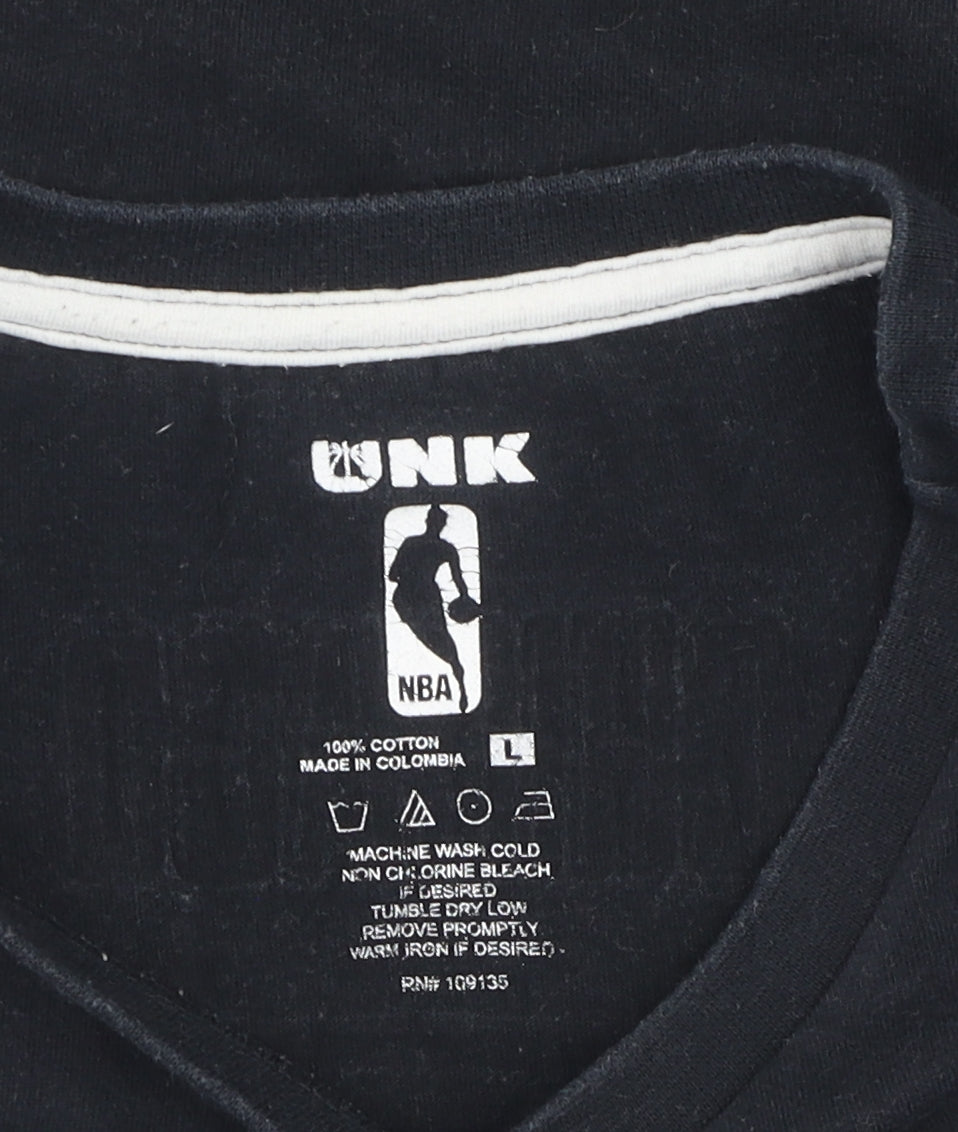 UNK Men's Black NBA Chicago Bulls T-Shirt, Size L