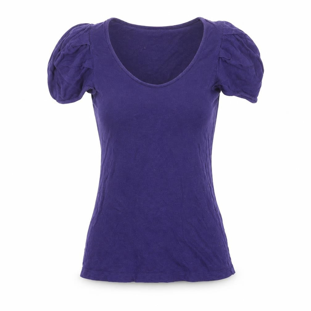 Front view of Gap Women’s Purple XS Basic Scoop Neck T-Shirt
