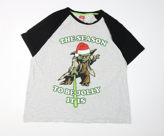 Front view of Tu Star Wars Men's Christmas T-Shirt, 2XL, Black/Grey