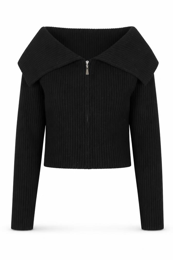 Front view of Bershka Women's Black Collared Full Zip Jumper L