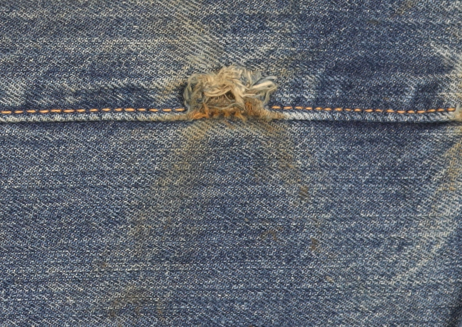Levi's Men's Blue Distressed 501 Straight Jeans Size 30