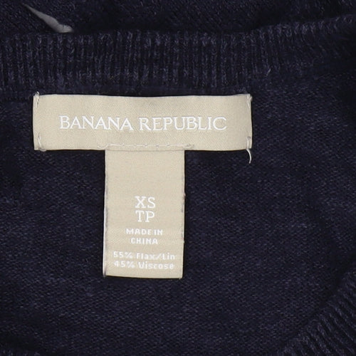Banana Republic Women's Black Pullover Jumper XS