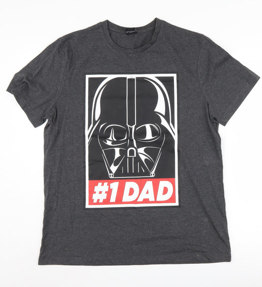 Front view of Star Wars Men's Grey Darth Vader T-Shirt M