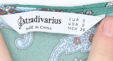 Stradivarius Women's Green Paisley Cropped Blouse