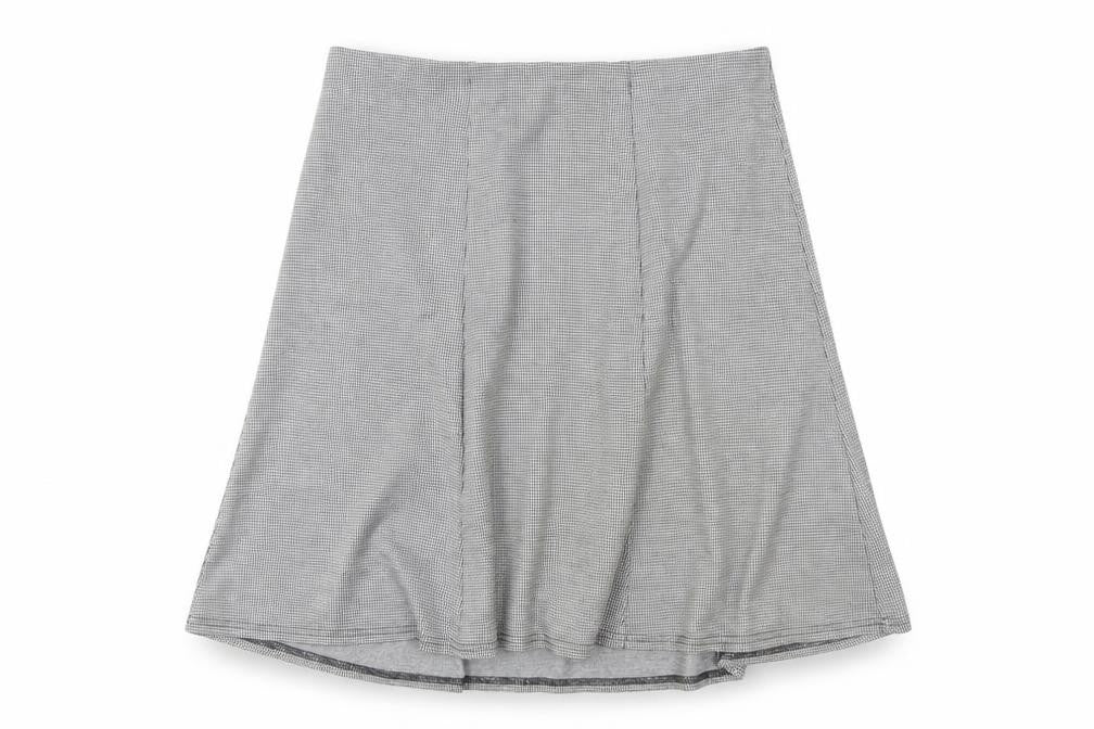 Front view of Bonmarché Women's Grey Check Pencil Skirt, size 18