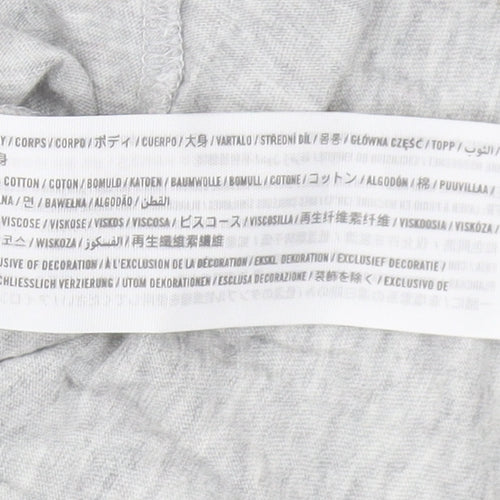 Abercrombie & Fitch Women's Grey V-Neck T-Shirt