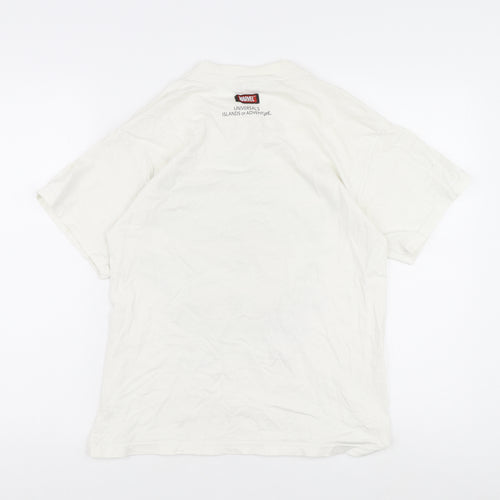 Universal Men's White Marvel Hulk Graphic T-Shirt Medium