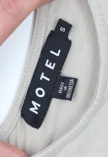 Motel Women's Beige Cropped Blouse Size S