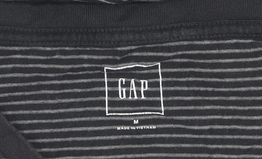 GAP Men's Black Striped V-Neck T-Shirt, Size M