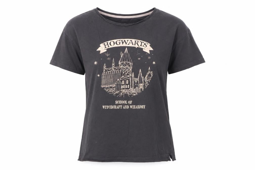 Front view of H&M Teens Black Harry Potter T-Shirt, size 12
