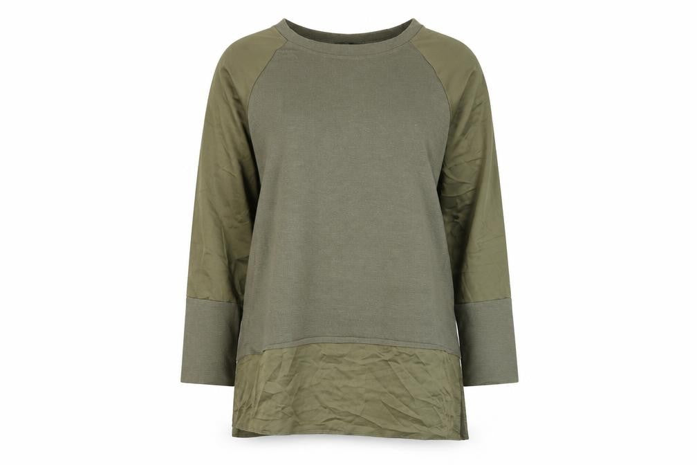 Front view of Zara Women’s Green Basic T-Shirt UK, size UK 2