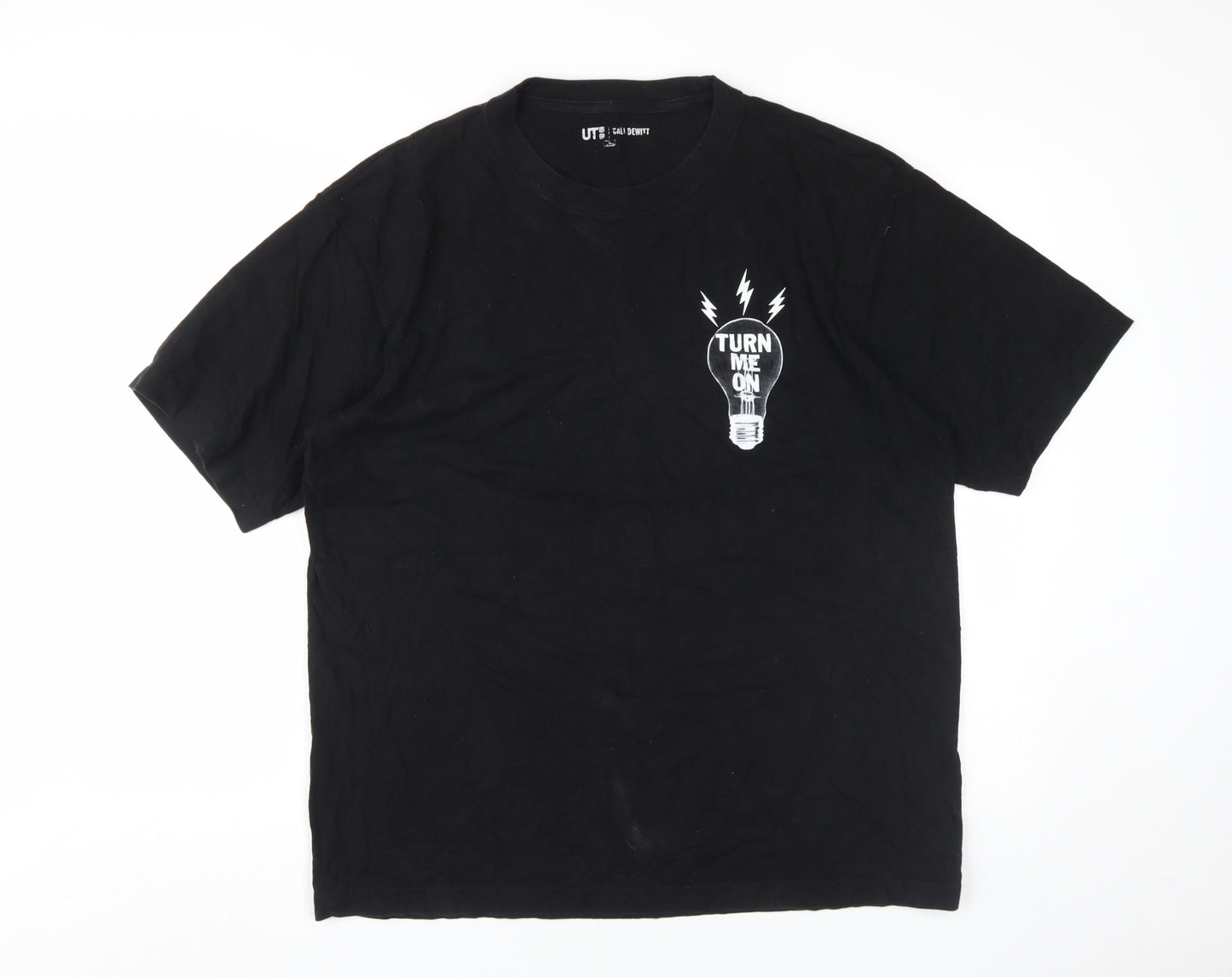 Uniqlo Men's Black XL Graphic Quote T-Shirt