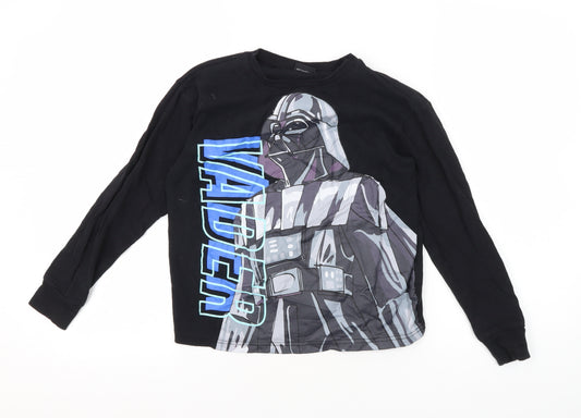 Front view of Star Wars boys’ black hoodie 11 years darth vader graphic