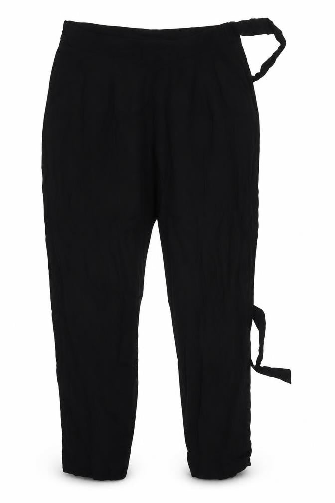 Front view of DKNY Women's Black Trousers, size 4