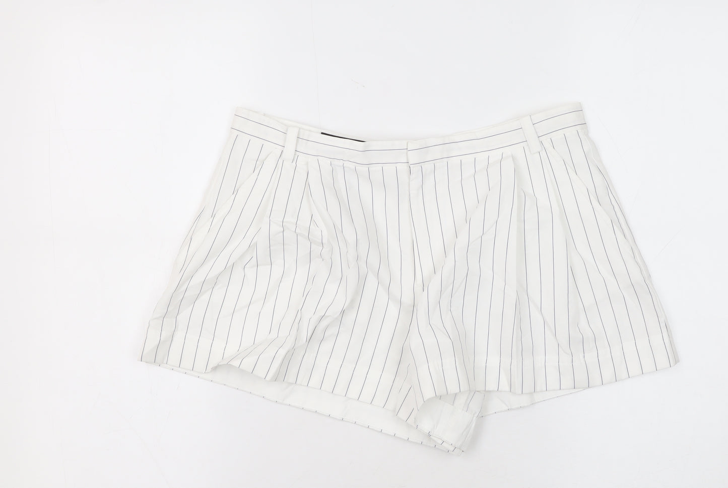 Zara Women's White Pinstripe Chino Shorts M