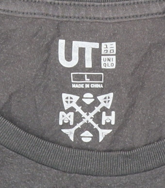 Uniqlo Men's Grey T-Shirt, Size L, Graphic Anime Print