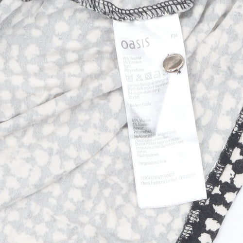 Oasis Women's Black Geometric Long Sleeve Top