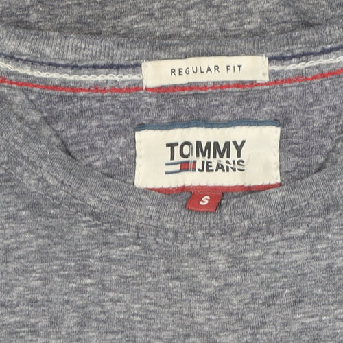 Tommy Jeans Men's Grey Regular Fit T-Shirt Small