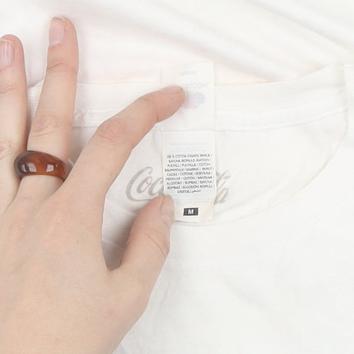 Coca-Cola Unisex White M Retro Graphic Tee