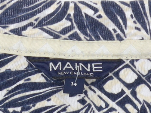 Maine New England Women's Blue Geometric T-Shirt