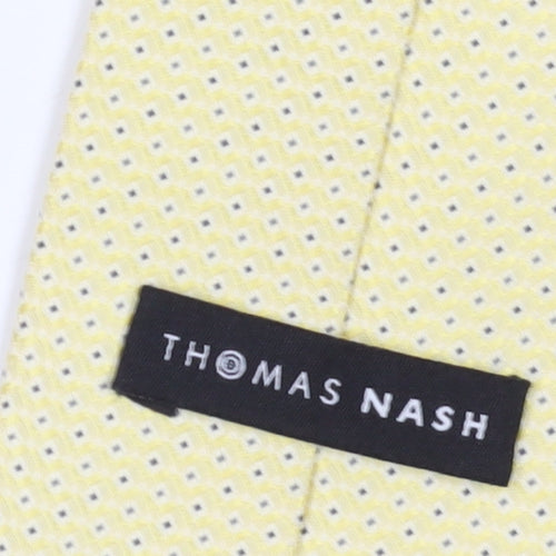 Thomas Nash Men's Yellow Geometric Polyester Tie