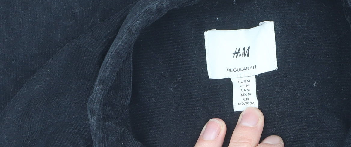 H&M Men's Black Regular Fit Button-Up Shirt M