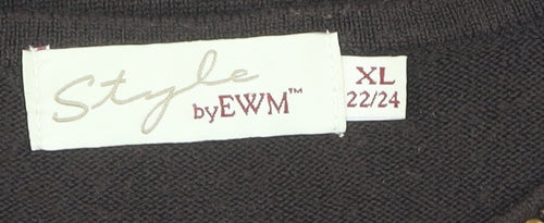 Style by EWM Women's Brown V-Neck Jumper Size 22/24