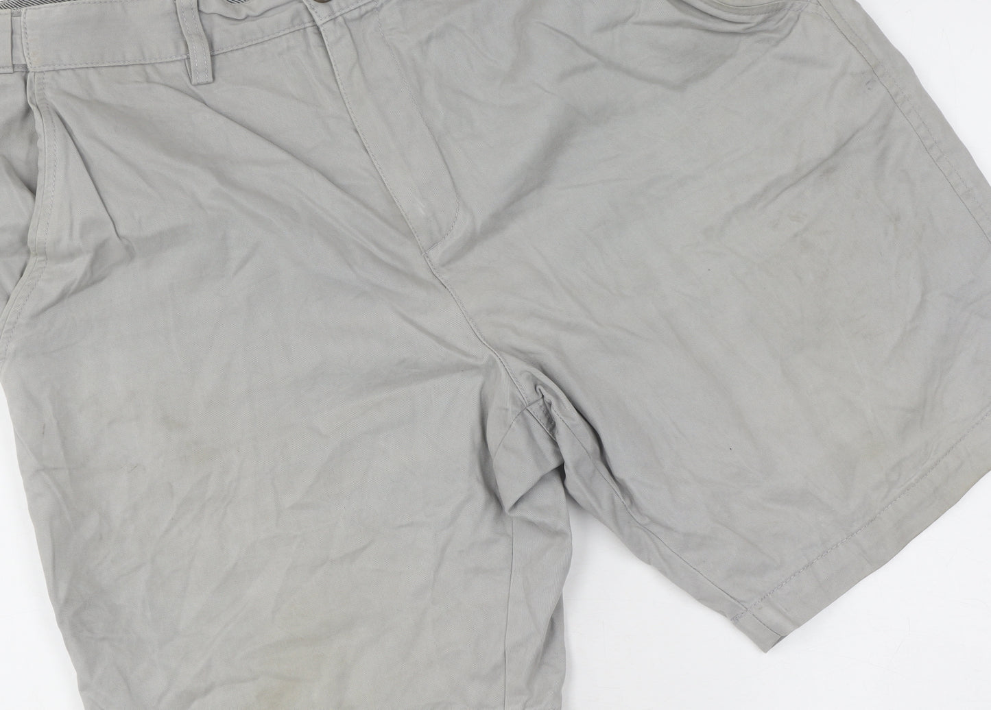 Maine New England Men’s Grey Chino Shorts Size 38
