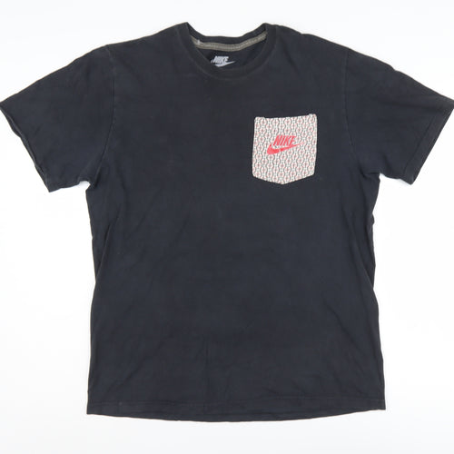 Nike Men's Black L T-Shirt with Logo Pocket