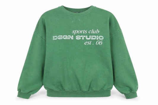 Front view of boohoo Women's Green Pullover Sweatshirt Medium