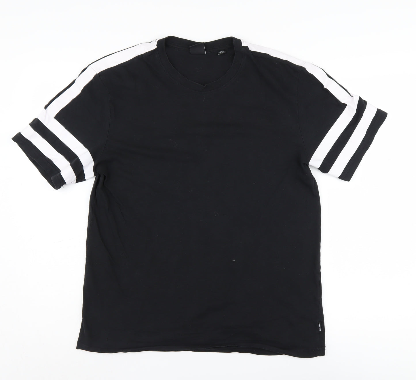 Only & Sons Men's Black Striped T-Shirt - Medium