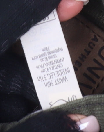 Universal Jeanswear Men's Green Straight Jeans 36W 31L