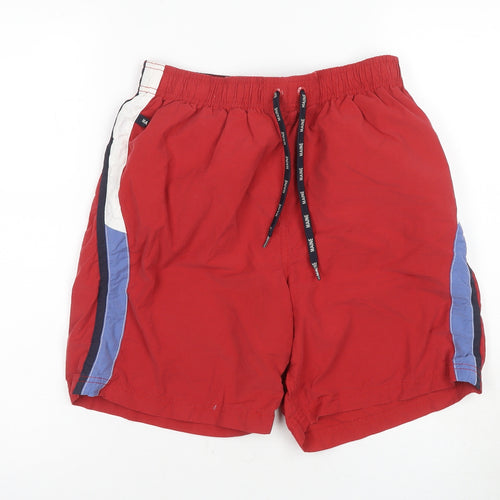 Maine New England Men's Red Bermuda Shorts, Size S