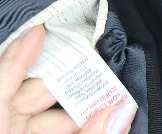 The Fyne & Dandy Men's Black XL Striped Blazer