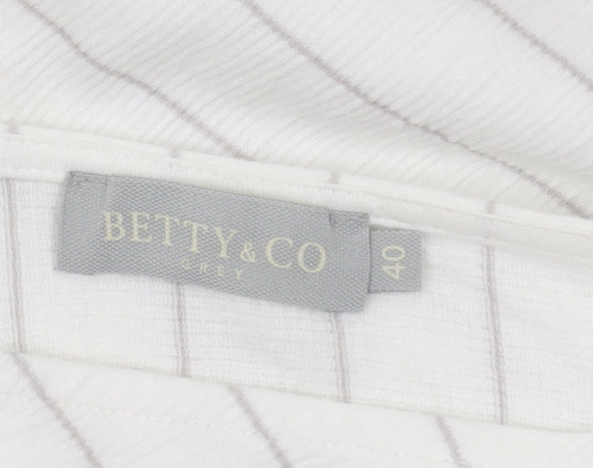 Betty & Co Women's White Striped Cropped T-Shirt, Size 12