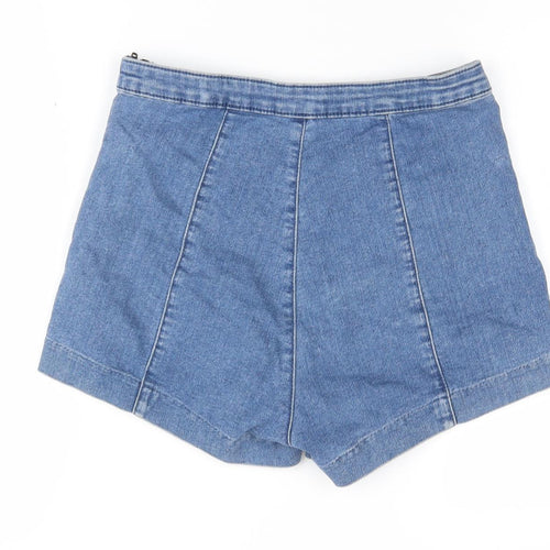 H&M Women's Blue Denim Shorts - Size 8