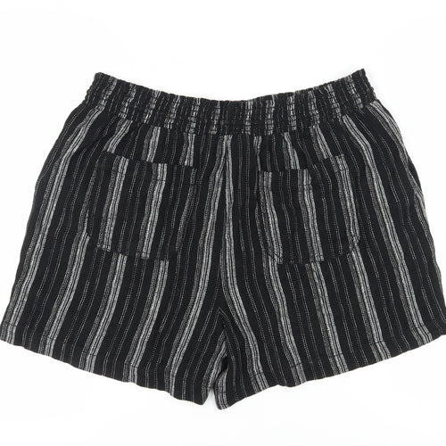 Briggs Women's Black XL Striped Linen Shorts