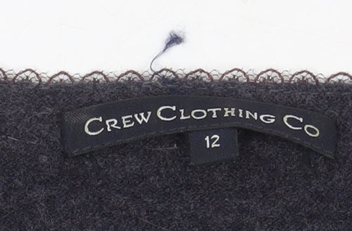 Crew Clothing Co Women's Black V-Neck Wool Pullover Jumper