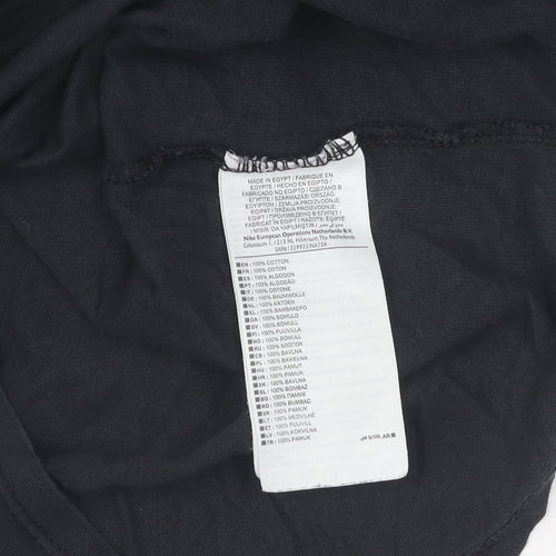 Nike Men's Black Athletic Fit T-Shirt S Solid Logo