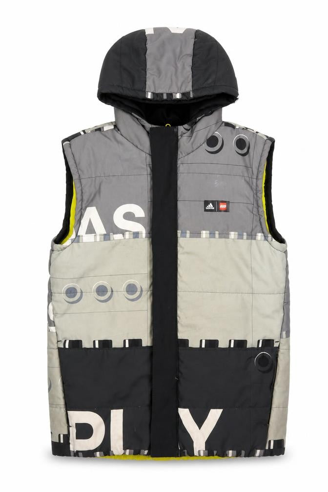 Front view of Adidas boys’ black grey puffer jacket 12 years lego hooded