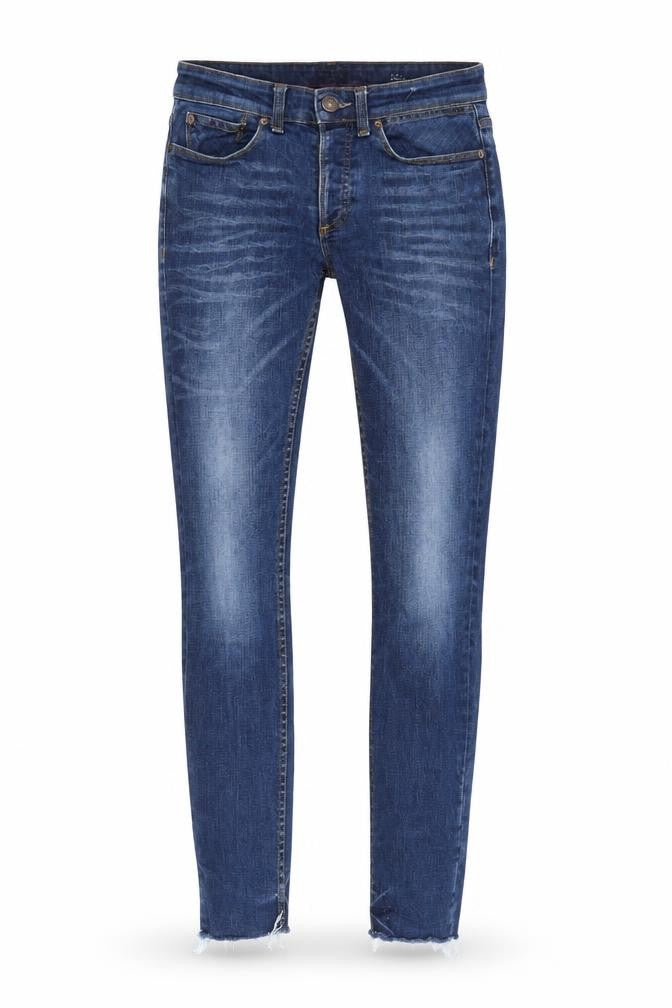 Front view of River Island Men's Blue Skinny Jeans, size 28, Medium Wash