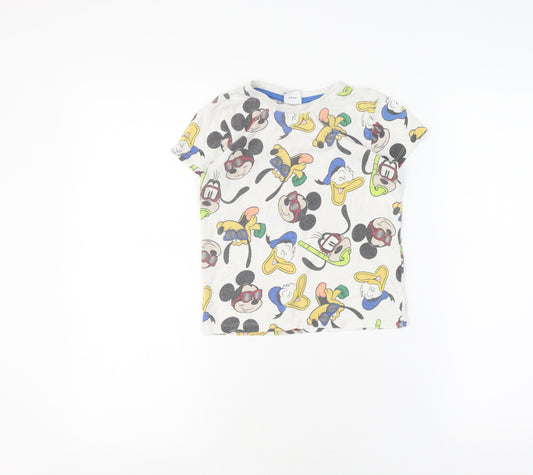 Front view of Disney boys’ multicoloured cartoon t-shirt, size 5, years
