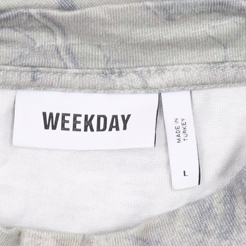 WEEKDAY Unisex Green Camo T-Shirt, L, Cropped Casual