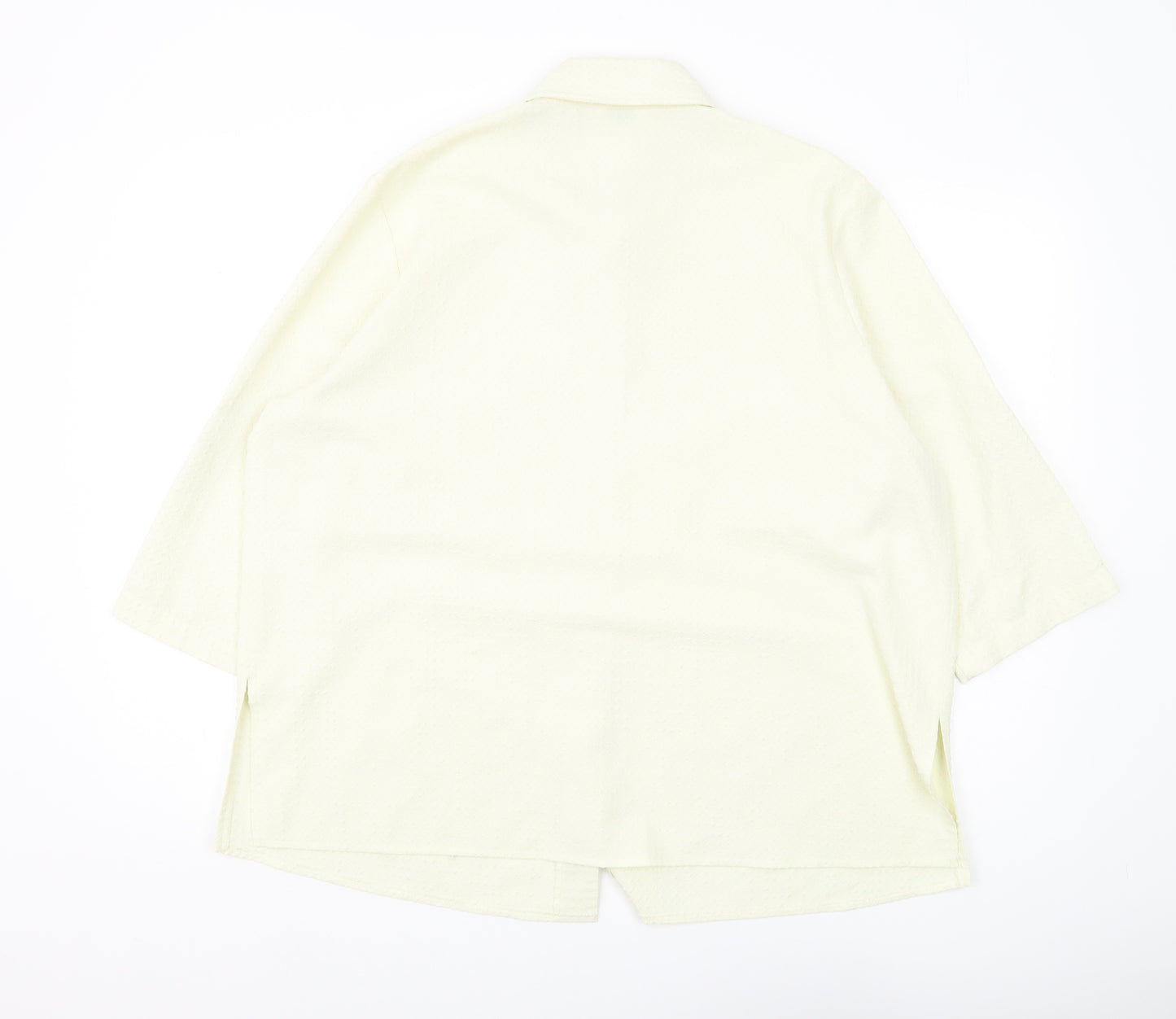 Classics Women’s Ivory Button-Up 3/4 Sleeve Shirt
