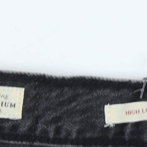 Levi's Women's Black High-Rise Tapered Jeans Size 4