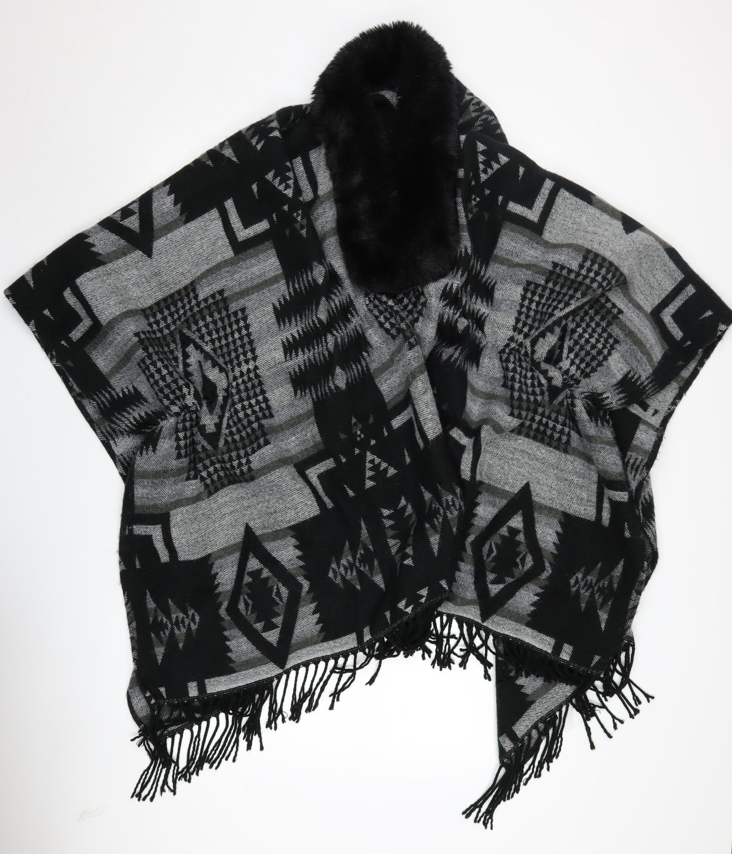 Quiz Women's Black Cape with Fur Trim - One Size