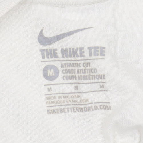 Nike Men's White Athletic Fit T-Shirt - Size M, Logo
