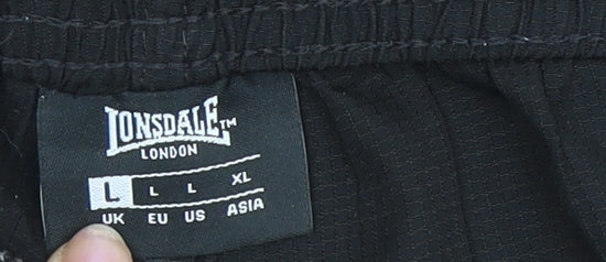Lonsdale Men's Black Athletic Shorts L