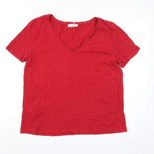 MNG Women's Red V-Neck T-Shirt Size 8