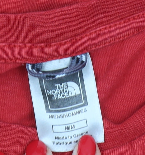 The North Face Men's Red T-Shirt Medium